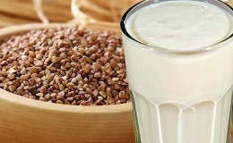 Oruç gününü karabuğday ve kefir üzerinde nasıl düzgün geçirirsiniz ve böyle bir diyette ne kadar kilo verebilirsiniz?