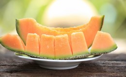 Warum Sie Melone nicht mit Milch und anderen Lebensmitteln essen sollten