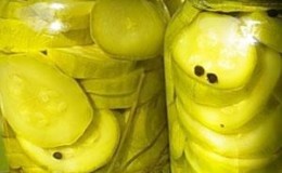 Top 10 beste manieren om zucchini in het zuur te maken voor de winter: recepten van ervaren huisvrouwen