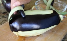 Moet ik aubergines schillen en hoe doe ik dat op de juiste manier?