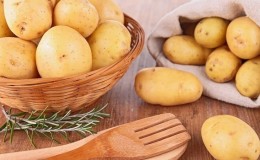 Is there diarrhea or constipation from potatoes and is it possible to eat it in such cases