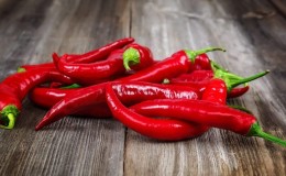 Pros and cons of growing Tsitsak pepper: how to get a good harvest