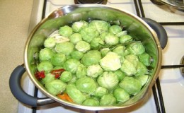 The best recipes on how to salt Brussels sprouts for the winter