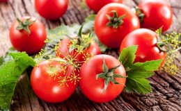 Waarom tomaten behandelen met schitterend groen en jodium?