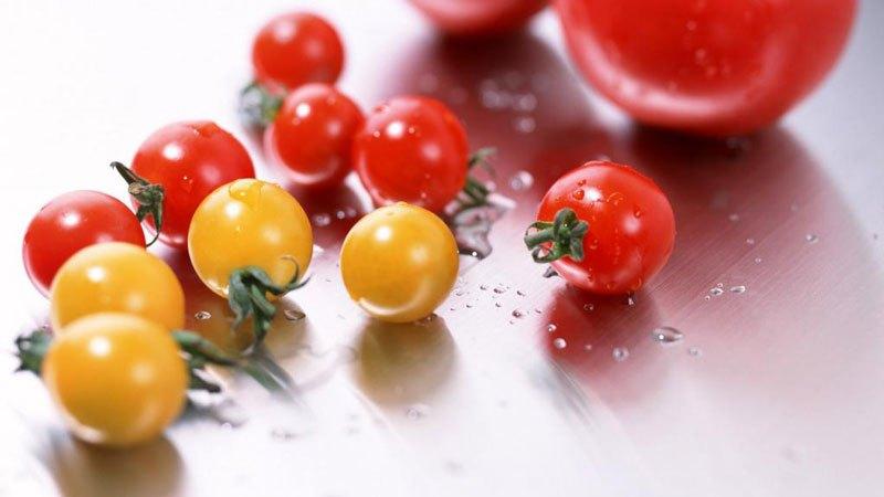 Wie man köstliche eingelegte Kirschtomaten macht: Die besten Rezepte und Empfehlungen von erfahrenen Hausfrauen