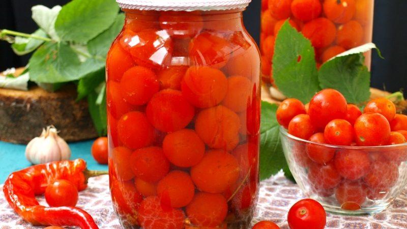 Die leckersten Rezepte für Kirschtomaten in Dosen: die besten Vorbereitungen für den Winter aus Miniaturtomaten