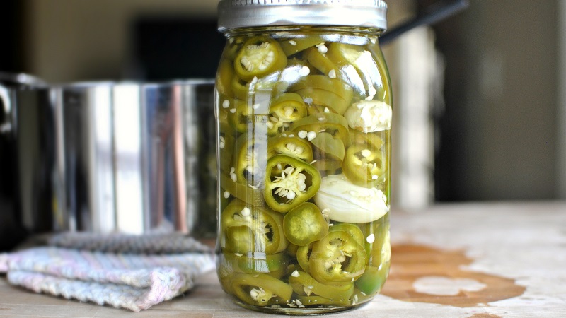 Eingelegte Jalapenopfeffer - Rezepte zu Hause: 3 Optionen für einen köstlichen heißen Snack