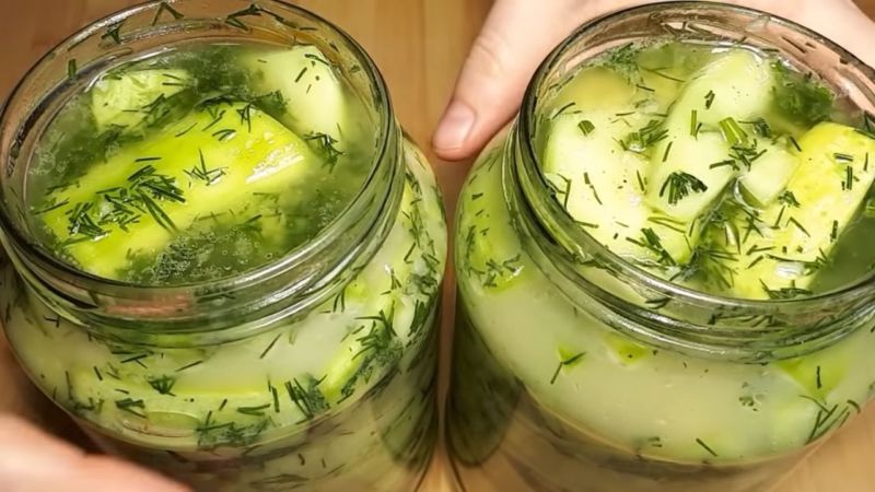 Wie man Dosen-Zucchini für den Winter ohne Sterilisation kocht: die besten Rezepte und Empfehlungen für das Spinnen