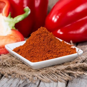 Roter Pfeffer und Paprika: wie sie sich voneinander unterscheiden