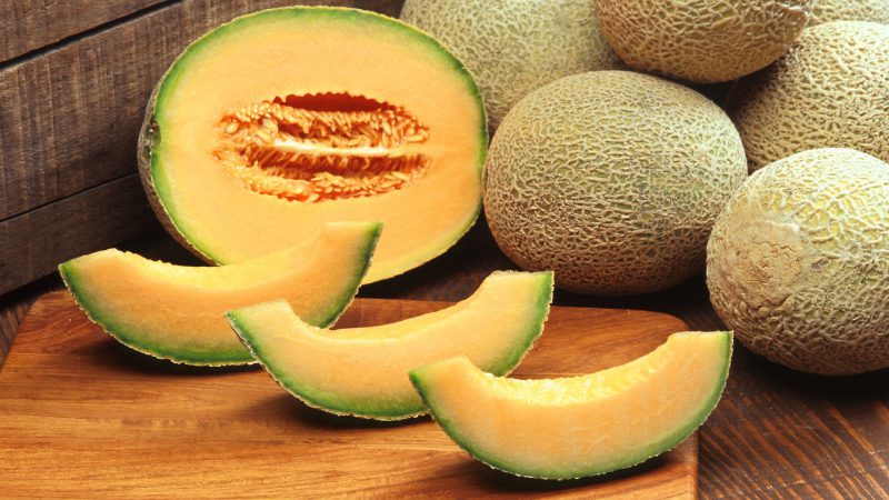 Ist es möglich, eine Melone zu stillen, wie man sie richtig auswählt und wie viel man isst?