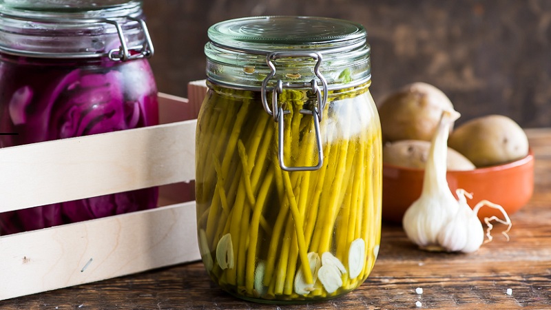 Warum eingelegter Spargel nützlich ist und wie man ihn zu Hause kocht