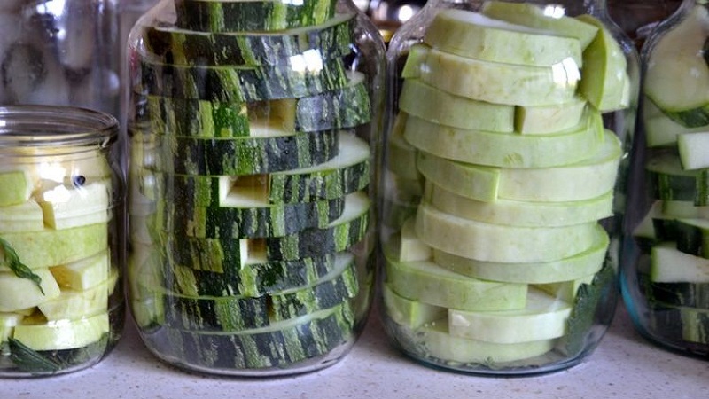 Eine Auswahl der besten Rezepte für Zucchini-Dosen: lecker kochen und Gäste überraschen