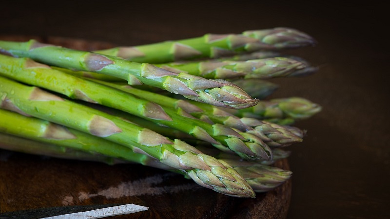 Was ist Spargel, wie sieht er aus und wird verwendet?