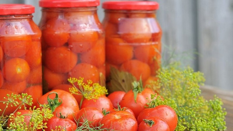 Wie man köstliche und originelle süße Tomaten in Litergläsern für den Winter kocht