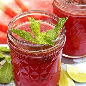 Wie man köstliche Wassermelonenmarmelade für den Winter macht