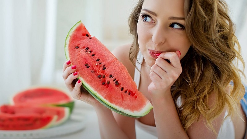 Wassermelone erhöht oder senkt den Blutdruck: Ist es möglich, sie mit Bluthochdruck zu essen?