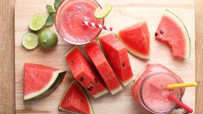 Ist es möglich, Wassermelone auf nüchternen Magen zu essen und in welchen Fällen können Probleme auftreten