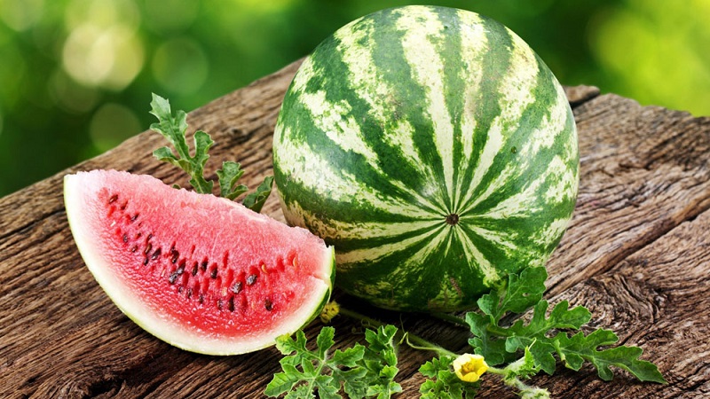 Die Frage, die viele beunruhigt: Warum ist eine Wassermelone eine Beere?