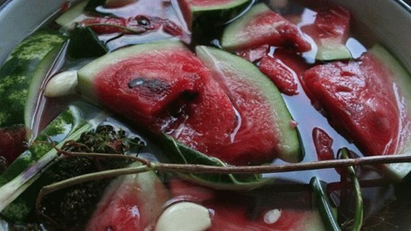 Einfache und schnelle Rezepte für fermentierte Wassermelonen