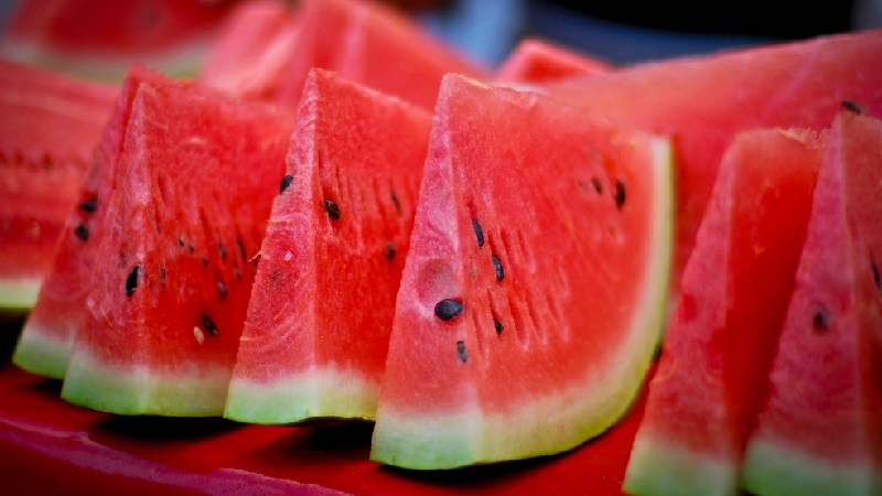 Wir reinigen den Darm mit Wassermelone: ​​Rezepte