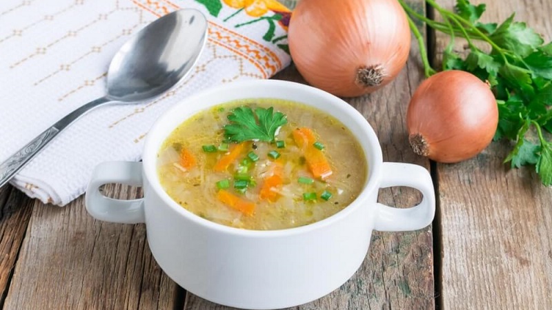 Schneller und leckerer Gewichtsverlust bei Zwiebelsuppe