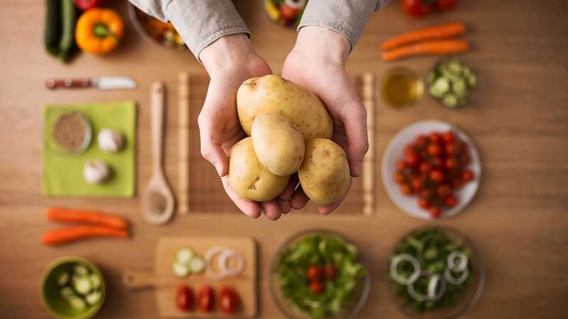 Kartoffeln zur Gewichtsreduktion: Können sie auf Diät und in welcher Form gegessen werden?