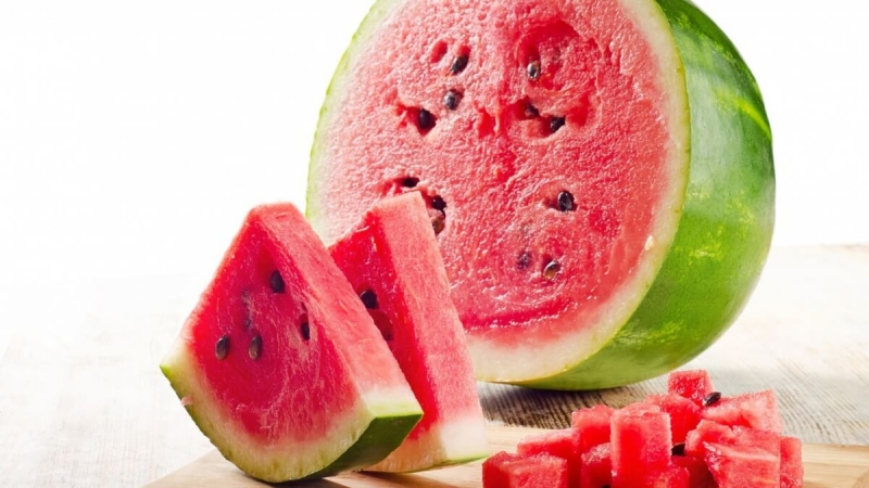 Wir bewahren die Wassermelone bis zum Neujahr zu Hause auf