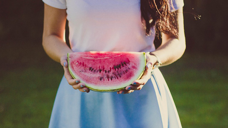 Die treue Freundin einer Frau ist eine Wassermelone: ​​Wie nützlich ist sie für den Körper?