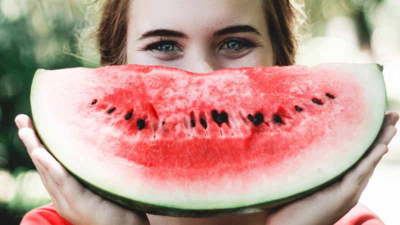 Die treue Freundin einer Frau ist eine Wassermelone: ​​Wie nützlich ist sie für den Körper?