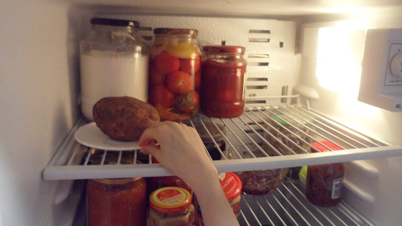 Wie man Kartoffeln im Kühlschrank aufbewahrt und ist das möglich