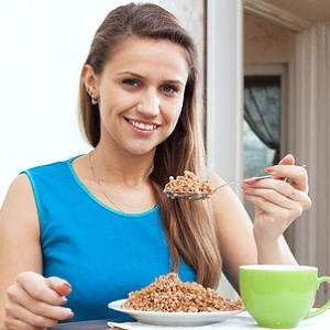 Die besten Kombinationen zum Abnehmen: mit was man Buchweizen auf Diät essen kann und welche Diätgerichte man daraus kochen kann