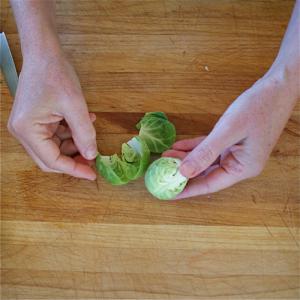 Bewährte Möglichkeiten, Rosenkohl für den Winter frisch, gefroren und in Dosen zu lagern