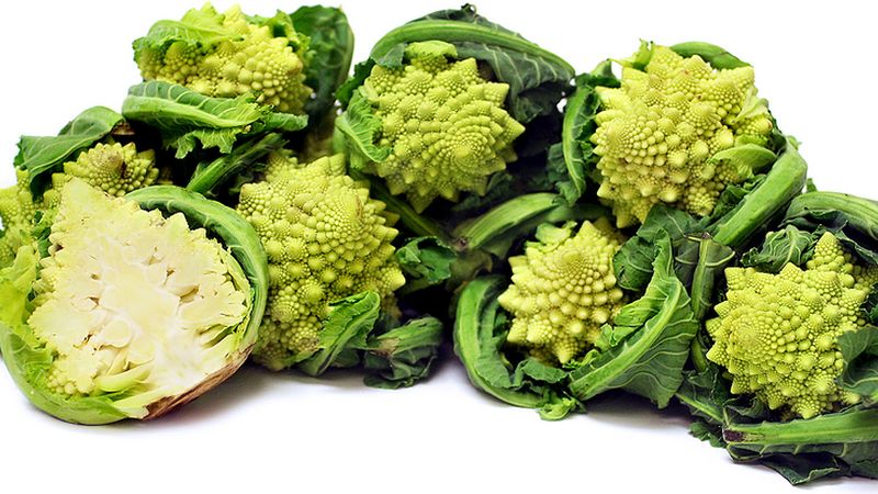 Warum ist Romanesco-Kohl nützlich, wie er auf dem Foto aussieht, ist es schwierig, ihn anzubauen und wie man ihn kocht?