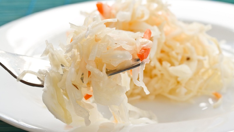 Rezepte von leicht gesalzenem und Sauerkraut sofort in 1 Tag und 2 Stunden