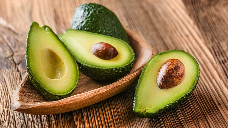 Wie man eine Avocado zu Hause aufbewahrt, um Verderb zu vermeiden