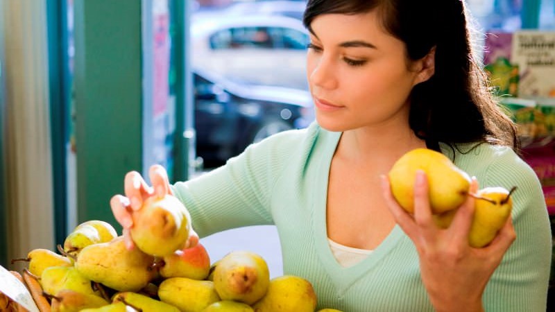 Delicious but strict pear diet: menu options and effectiveness