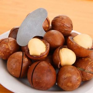 Warum ist Schokoladen-Macadamia-Nuss gut und wie man sie richtig isst