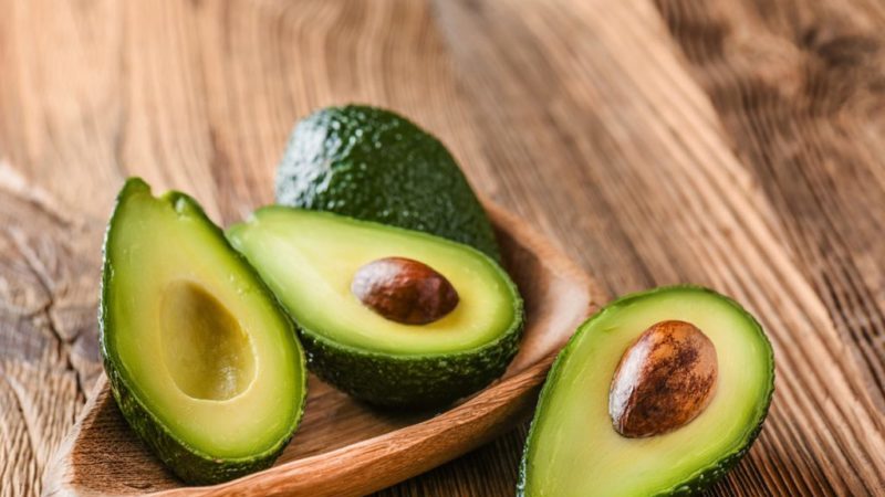 Die besten Möglichkeiten, eine Avocado zu Hause schnell und einfach zu reifen