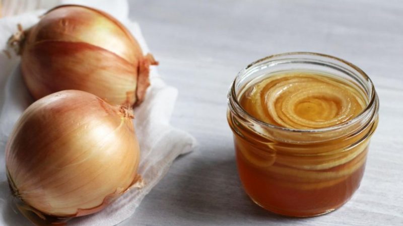 Wie man Zwiebelsaft mit Honig richtig zur Reinigung von Blutgefäßen verwendet, prüft die Wirksamkeit