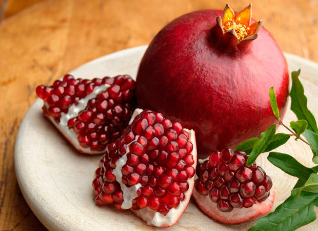 Wie wächst Granatapfel, wo wird er angebaut und wann reift er?